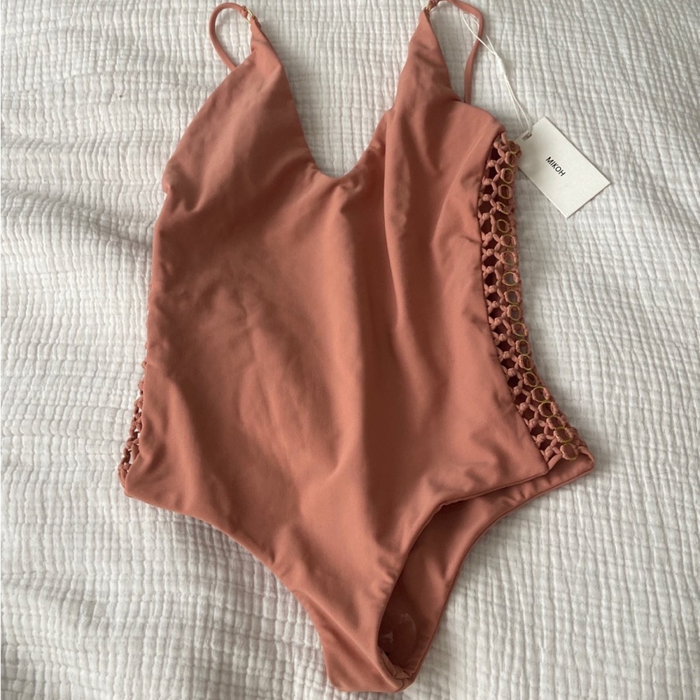 Mikoh One Piece